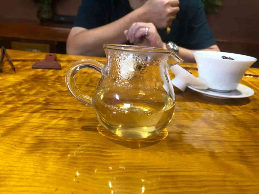 普洱茶饼泡完还是硬的好喝：探讨普洱茶的泡法及口感