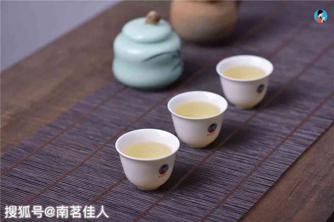 普洱茶青味：原因、消散时间及处理方法，如何让其散发挂杯香