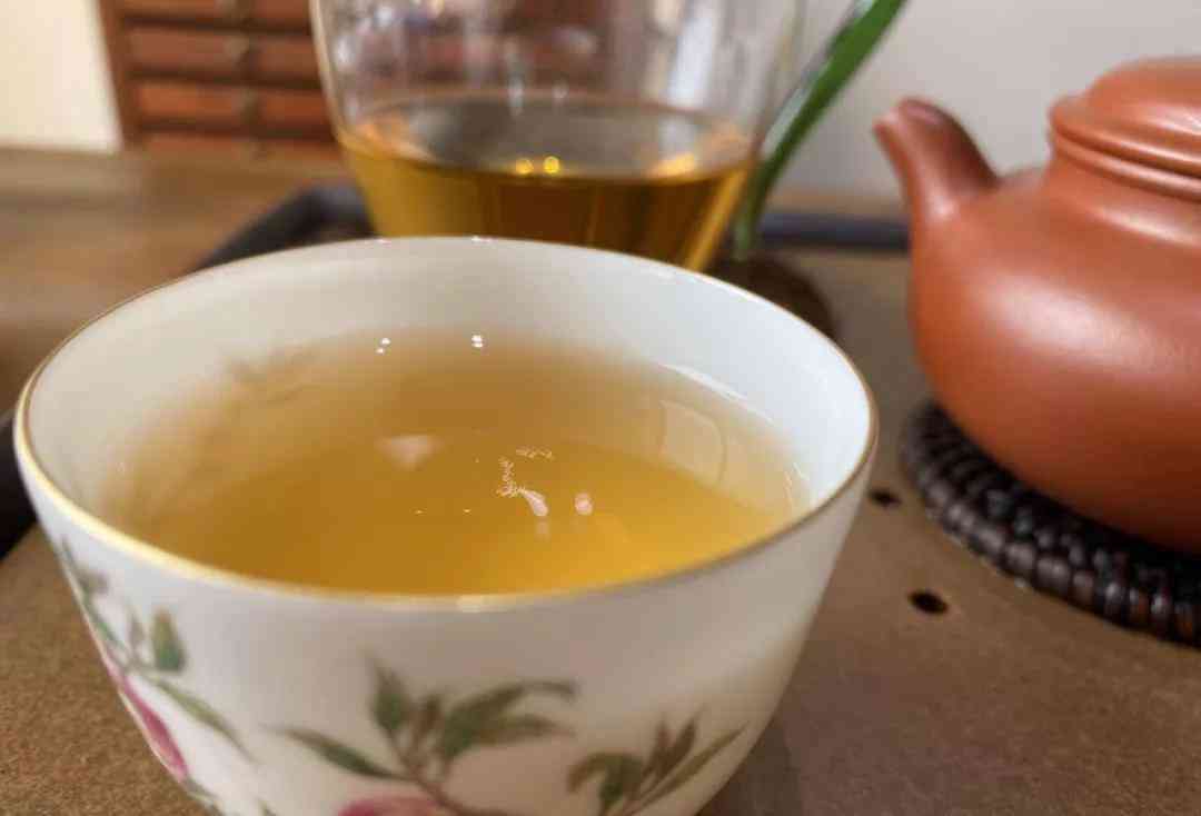 云南普洱茶之最：老曼峨茶区的苦味探究