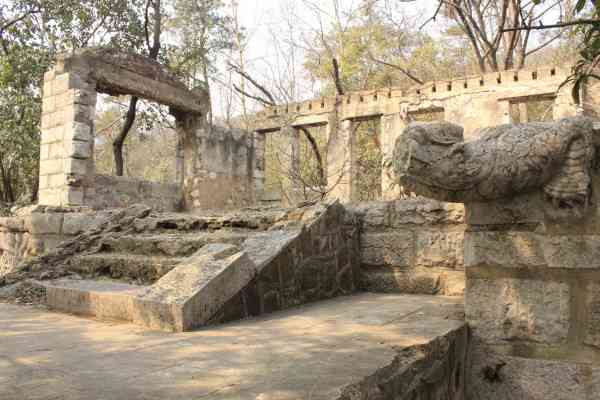 南京明孝陵石刻：古代艺术的璀璨瑰宝