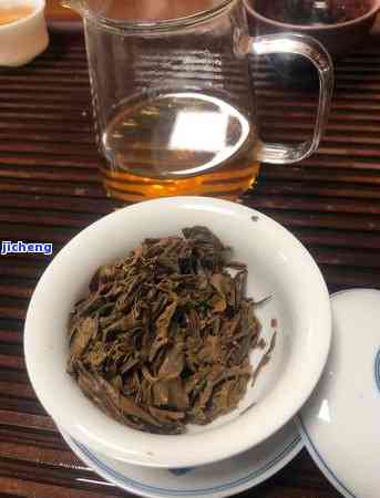 乌与普洱茶的独特搭配：一杯解渴又养生的陈皮普洱乌茶怎么做