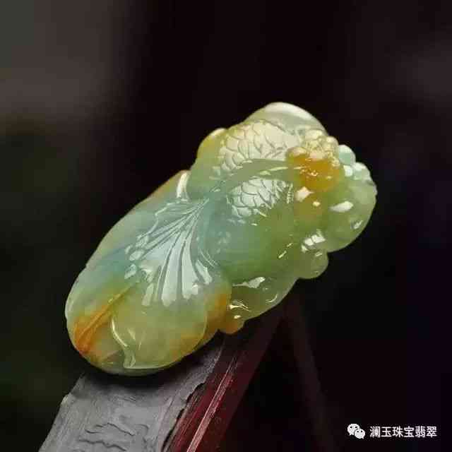 金玉良缘：翡翠金镶玉的魅力与象征意义