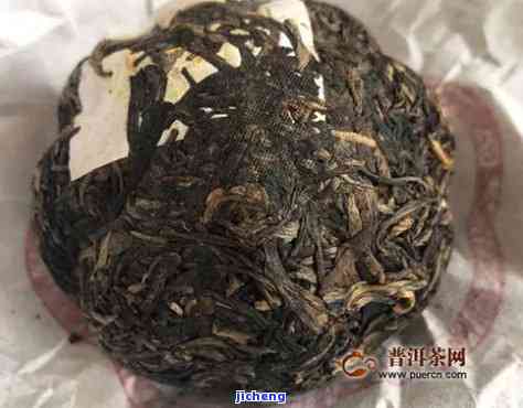 普洱茶起泡的原因及正常性：泡沫产生机理解析