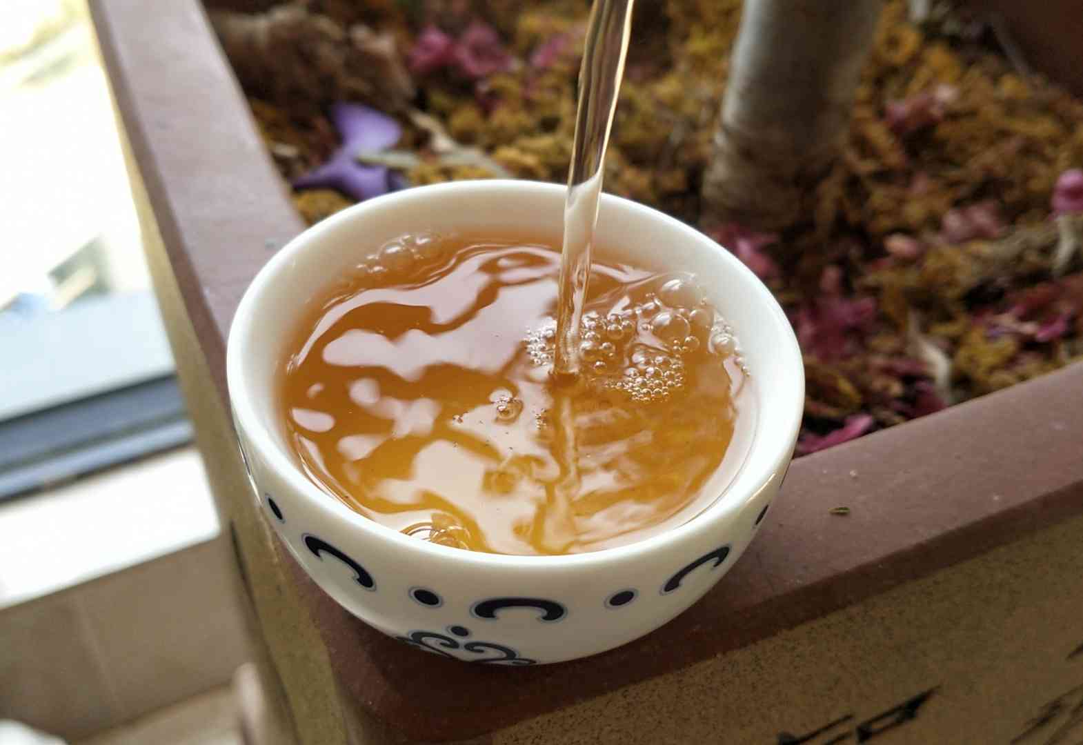 新探讨普洱茶冲泡方法：大杯直接喝是否合适？