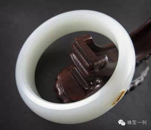 和田玉对人体的作用与功效：全面解析与禁忌