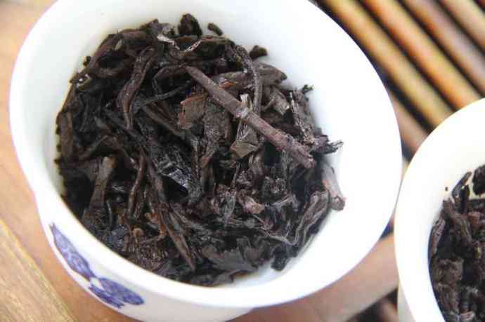 大益普洱茶：品评其各种颜色，了解茶叶的品质与味道