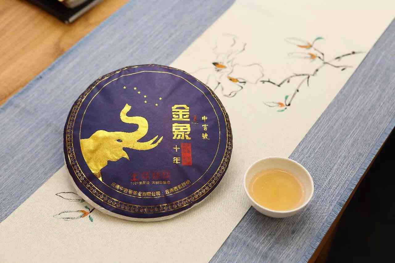 八十年代火焰沱，普洱茶的魅力与传承：一个全面的品鉴指南