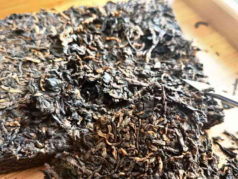 云南特色普洱茶88年茶砖，品鉴古树陈香的独特魅力与价值