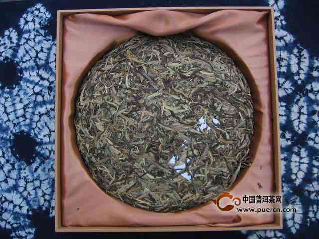 普洱茶饼金花成因及其对茶叶品质的影响解析