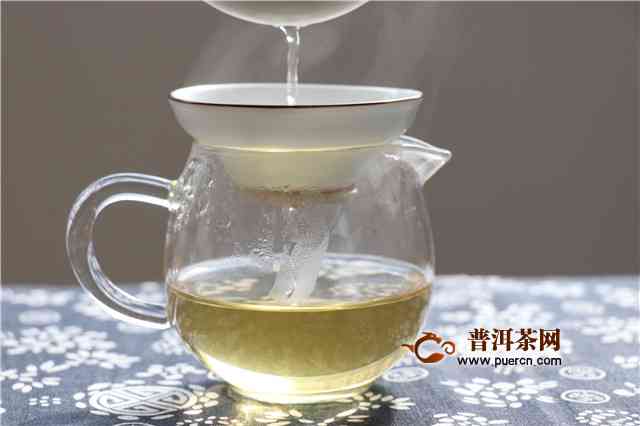 冰岛普洱茶与柠檬茶的完美融合：详细泡法与技巧，让你品尝到地道风味