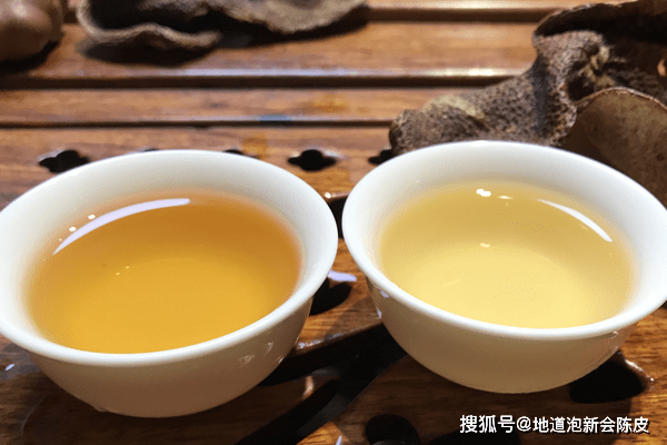 新会陈皮普洱茶怎么泡：年份、功效与作用，新会陈皮茶的正确泡法。