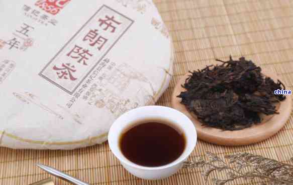 云桢号茗月普洱茶357克：品质、产地、制作工艺及冲泡方法的全面解析