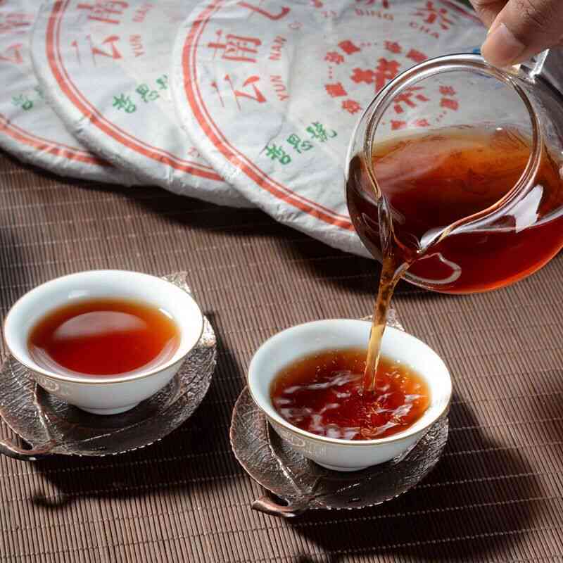 云南普洱茶七子饼熟茶357克：价格、品质、功效及泡法全解析