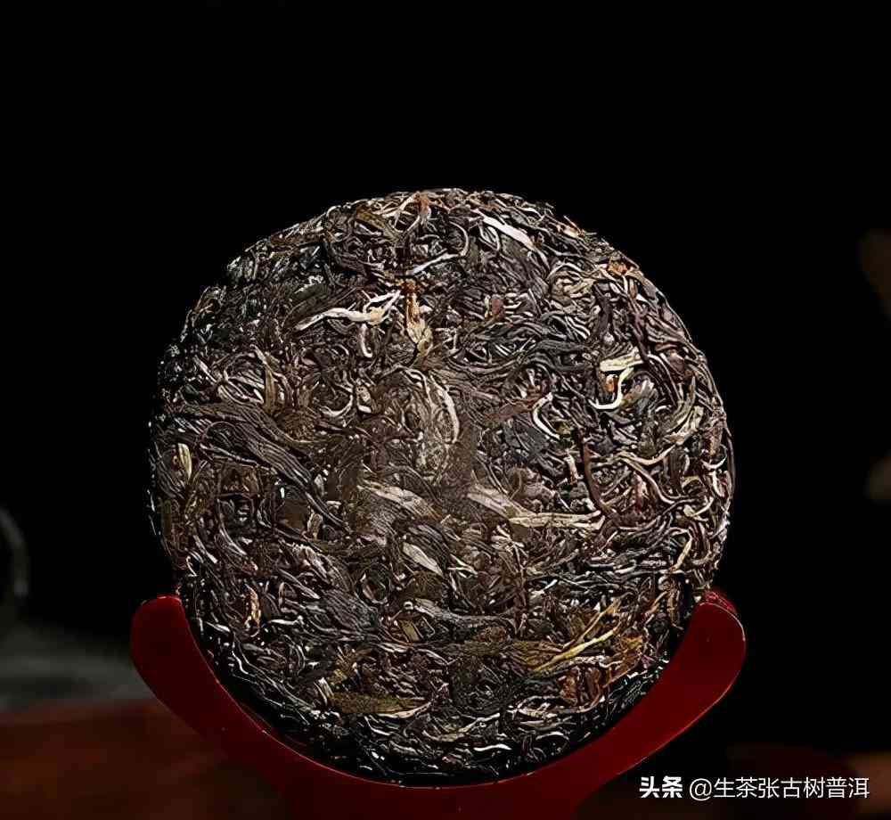 云南帕沙紫芽古树普洱茶生茶:茶饼中的秘密,野生茶叶的魅力