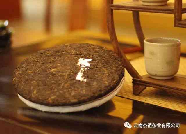 勐海宫廷普洱茶熟茶价格：探究勐海茶厂宫廷普洱熟茶的价值与品质