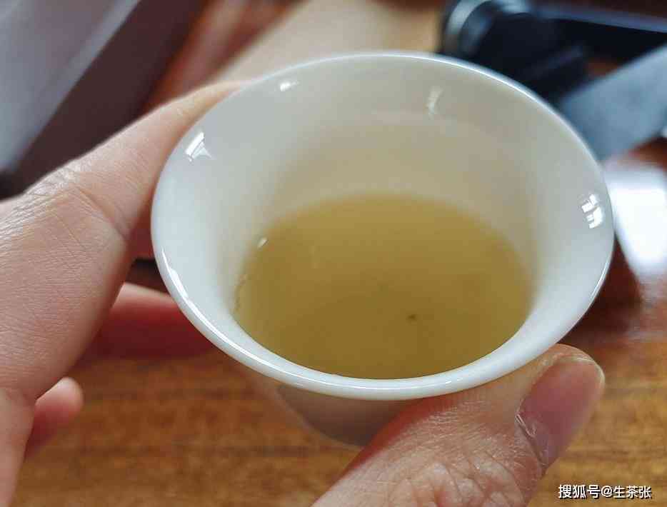 普洱茶碎茶还是大叶茶好