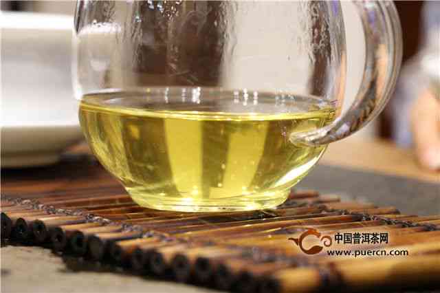 19年的普洱茶价值与品质：一瓶多少钱？哪里可以购买？是否仍可饮用？