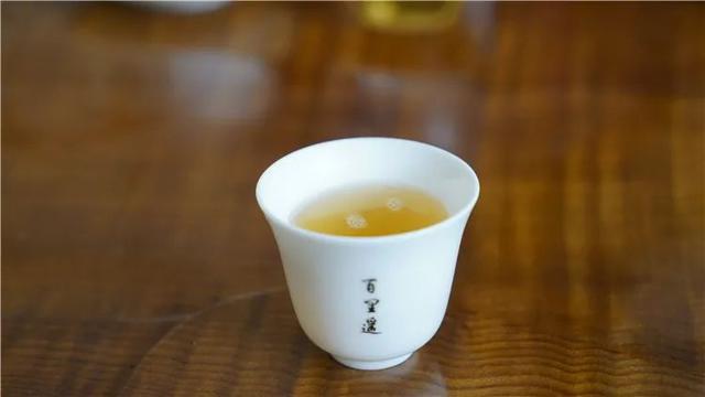 探索冰岛茶王：揭秘最贵普洱茶及其价格之谜