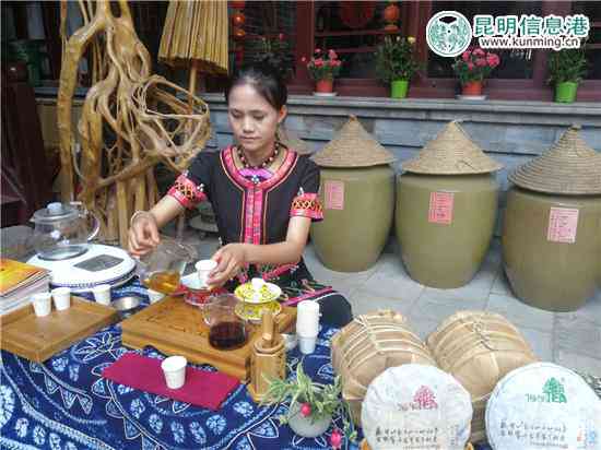 青茶：生茶与熟茶的区别及其特点详解，帮助您正确选择和品鉴青茶