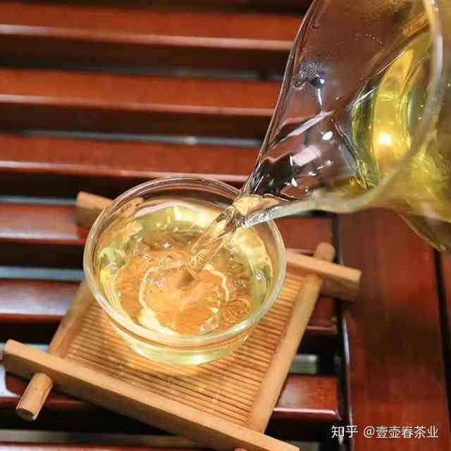 普洱茶生普的详解与绿茶、熟茶分类对比：掌握普洱茶核心特征