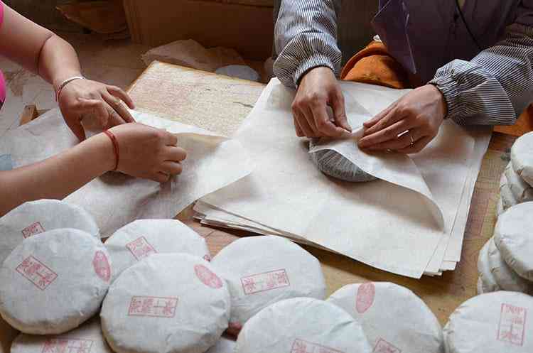 手工制作普洱茶压饼布袋：详细的教程和茶叶存技巧