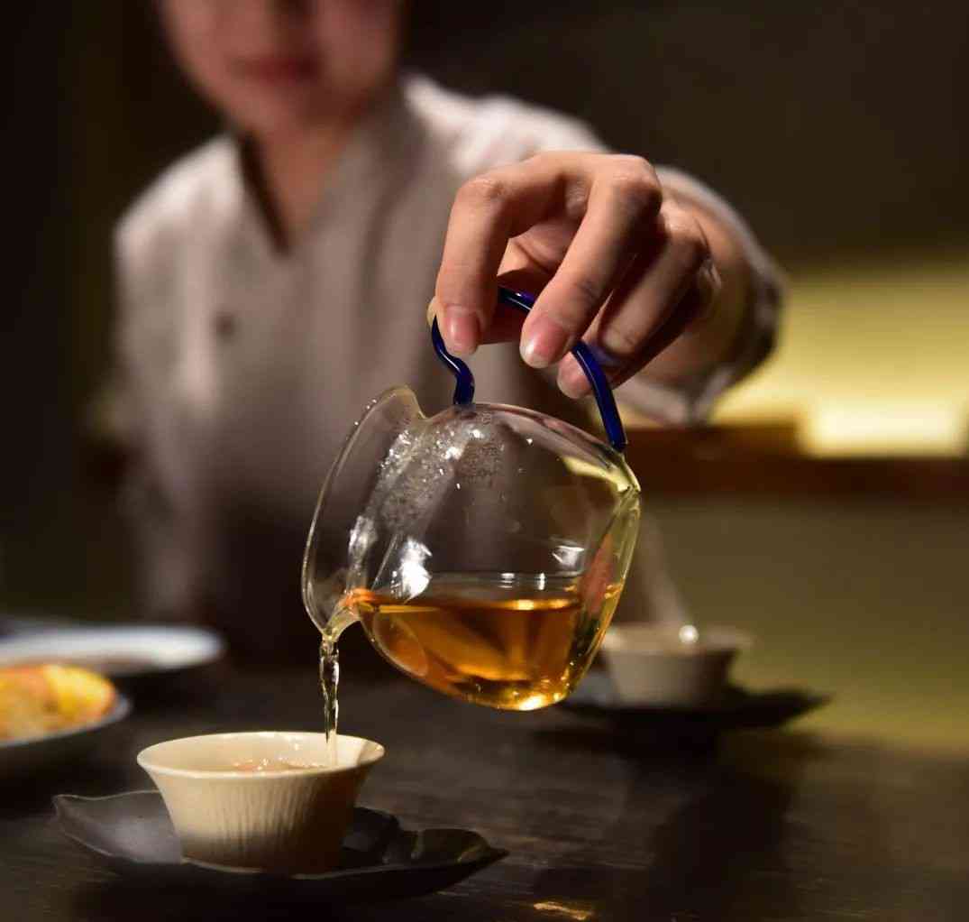 六大茶山秘境普洱茶特点：价格，口味，全面解析