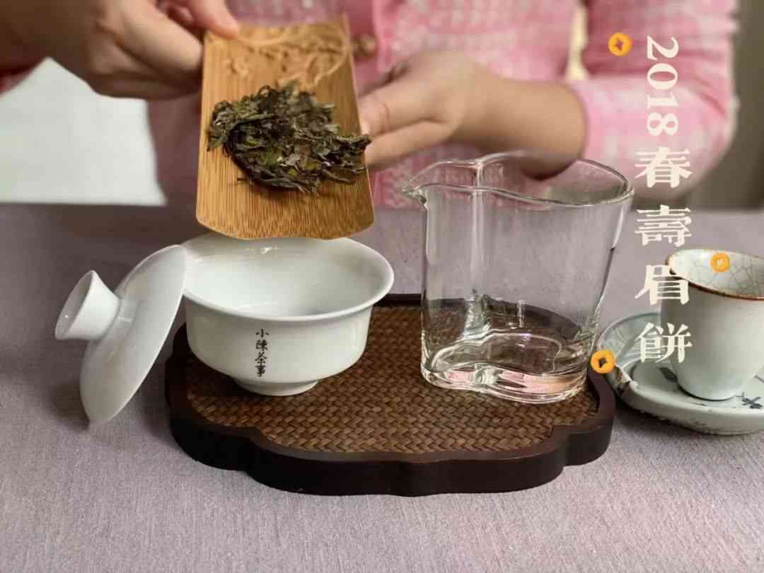 普洱茶压饼后晾干需要多久：解答普洱茶压饼后的晾干时间及恢复香气问题。