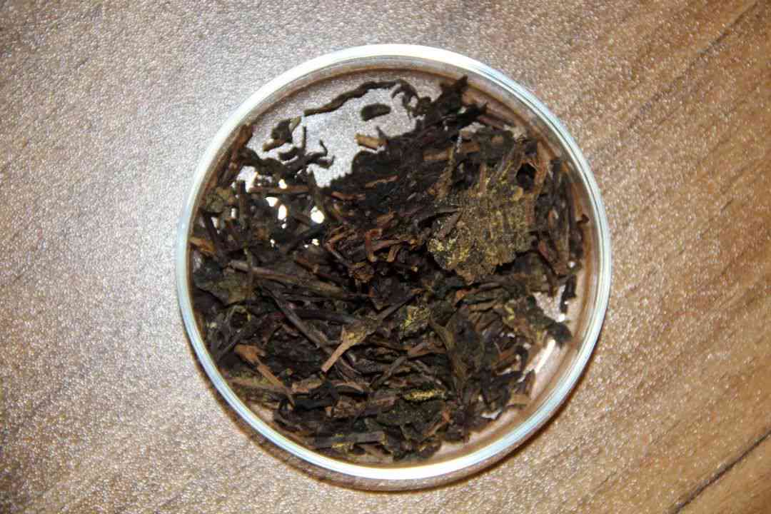 黑茶和普洱茶原料的区别