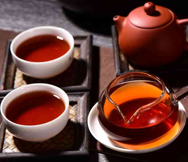 普洱茶的品种和特点一览：掌握普洱茶特色，了解各种品种特征。