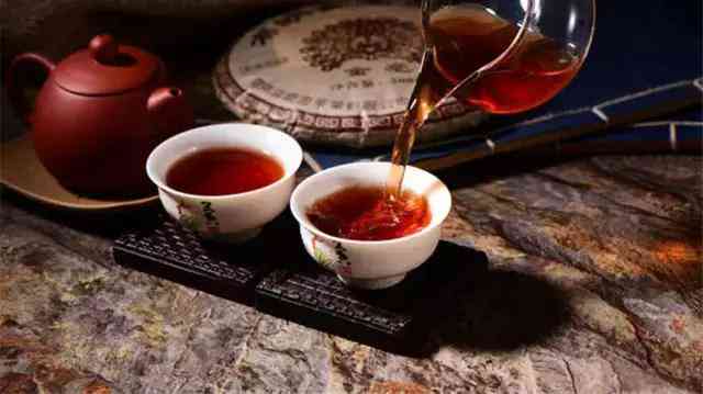 班章普洱茶口感特点：醇厚、回、陈香，是什么意思？
