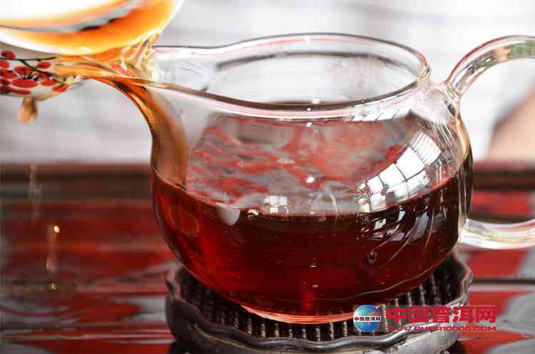 普洱茶与保壶的完美融合：品鉴这款特色饮品的口感与功效