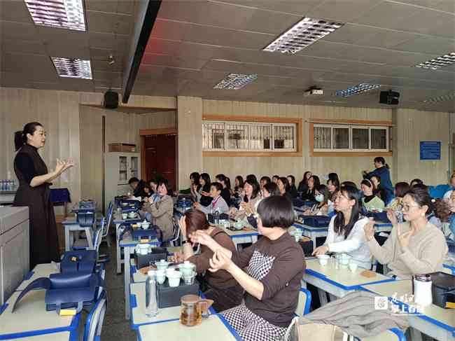 送领导普洱茶的合适时机与礼仪：全面解答如何选择和赠送普洱茶