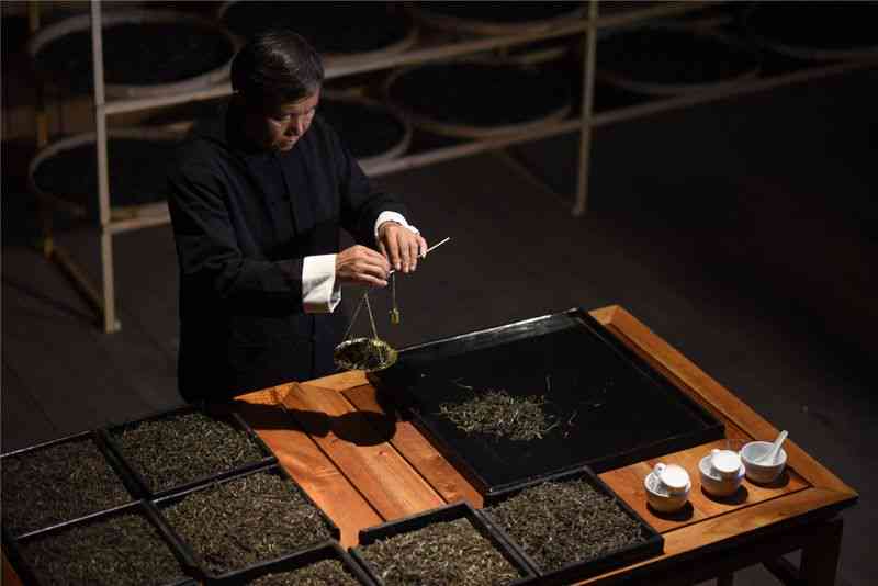 云茶香坊：传承古法，匠心独运的普洱茶制作专家