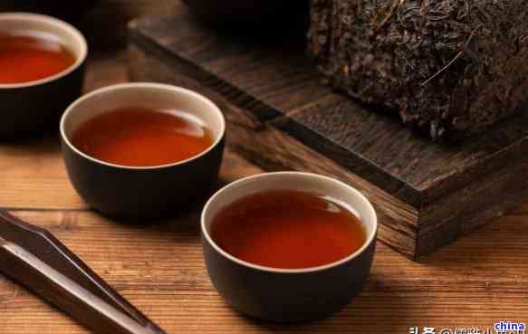 普洱茶的分类之谜：乌龙茶还是黑茶？揭秘普洱茶的真实身份