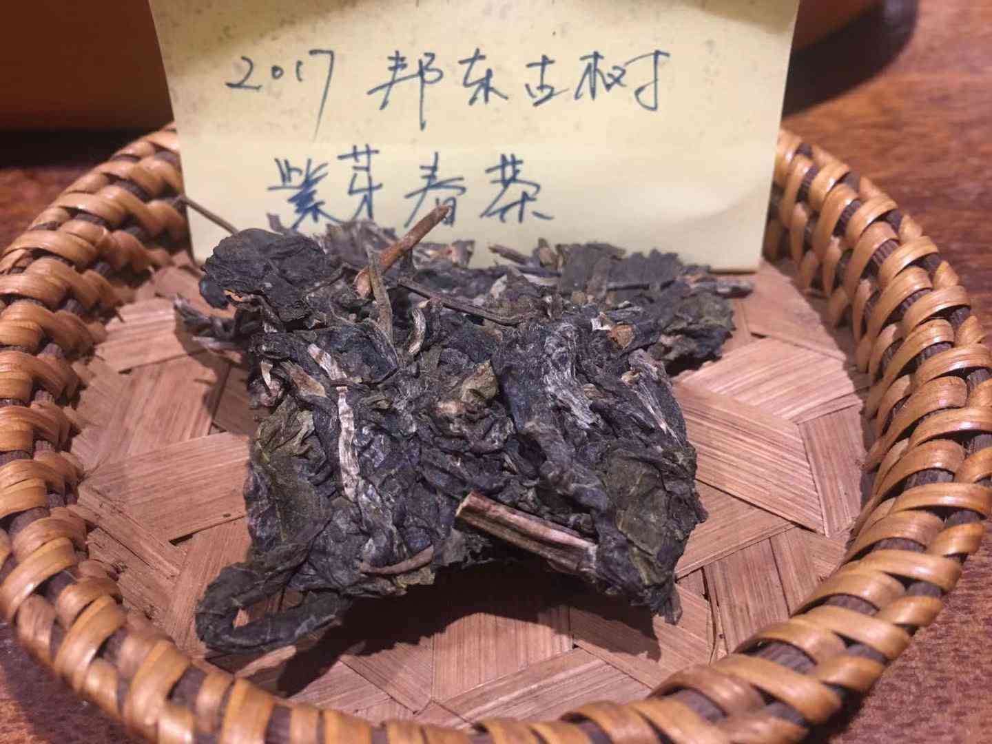 昆明普洱茶春茶价格表一览：全面了解各款茶叶的价格和特点