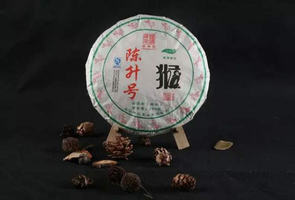 2007年珍贵普洱茶饼收藏价值与市场价格分析