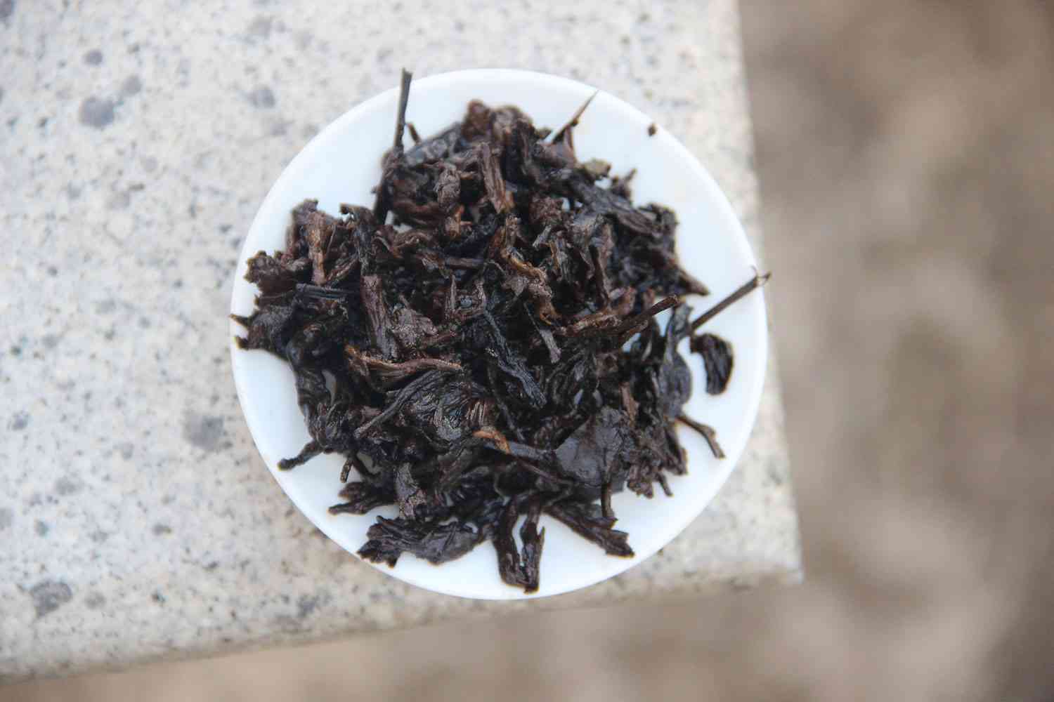 2014年曼松普洱茶生茶200克，古树茶与年份的完美结合，高端品质收藏佳选