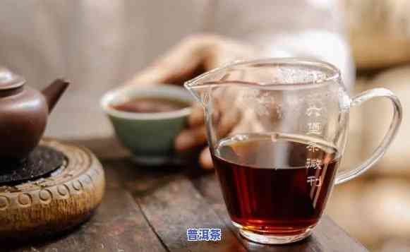 六堡茶跟普洱茶哪个好喝些：六堡茶与普洱茶的功效比较