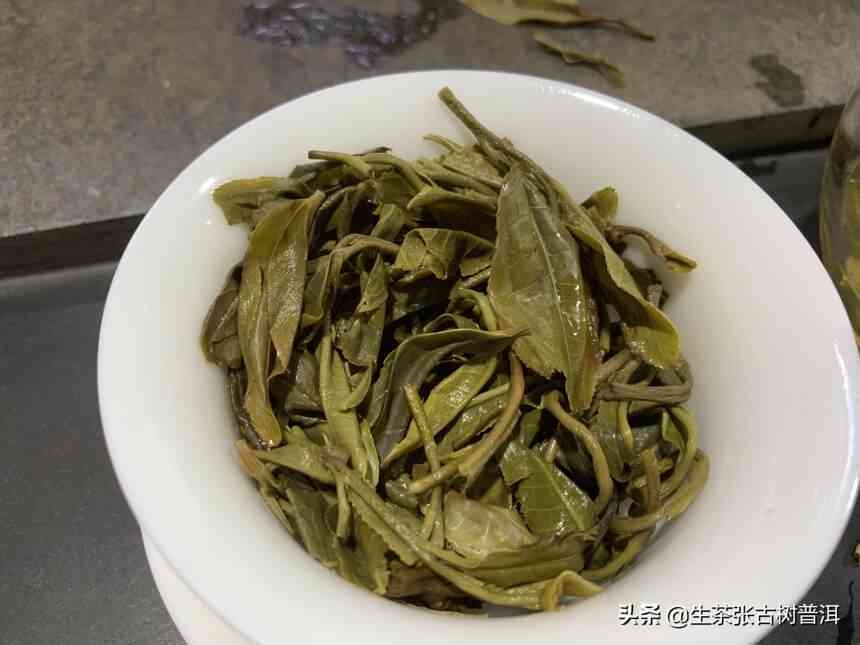 看茶叶分辨普洱茶的方法有哪些：如何鉴别普洱茶叶的品质