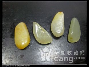 和田玉籽料项链白的好还是黄的好