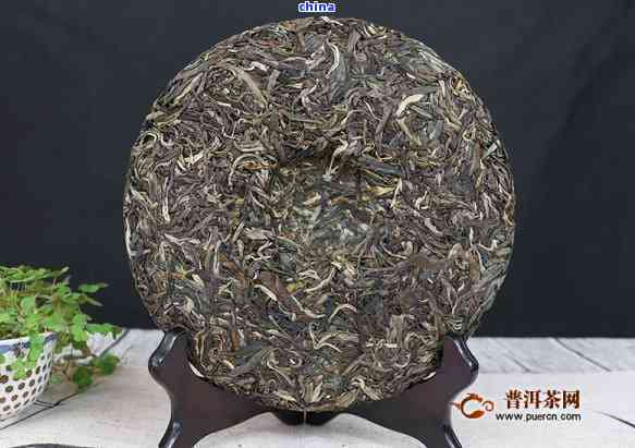 '布朗山普洱茶生茶价格357克：完整特点与熟茶对比，探究价格差异'