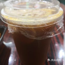 柠檬茶与普洱茶：能否相互替代？如何选择最适合的茶叶口味