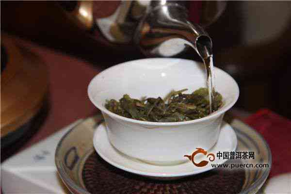 普洱茶的冲泡方式与甜度调配：生茶还是熟茶？