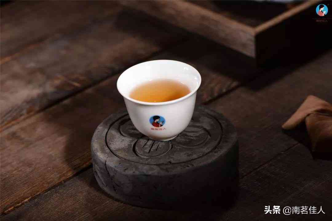 普洱茶冰糖甜品：冰岛古树茶的魅力