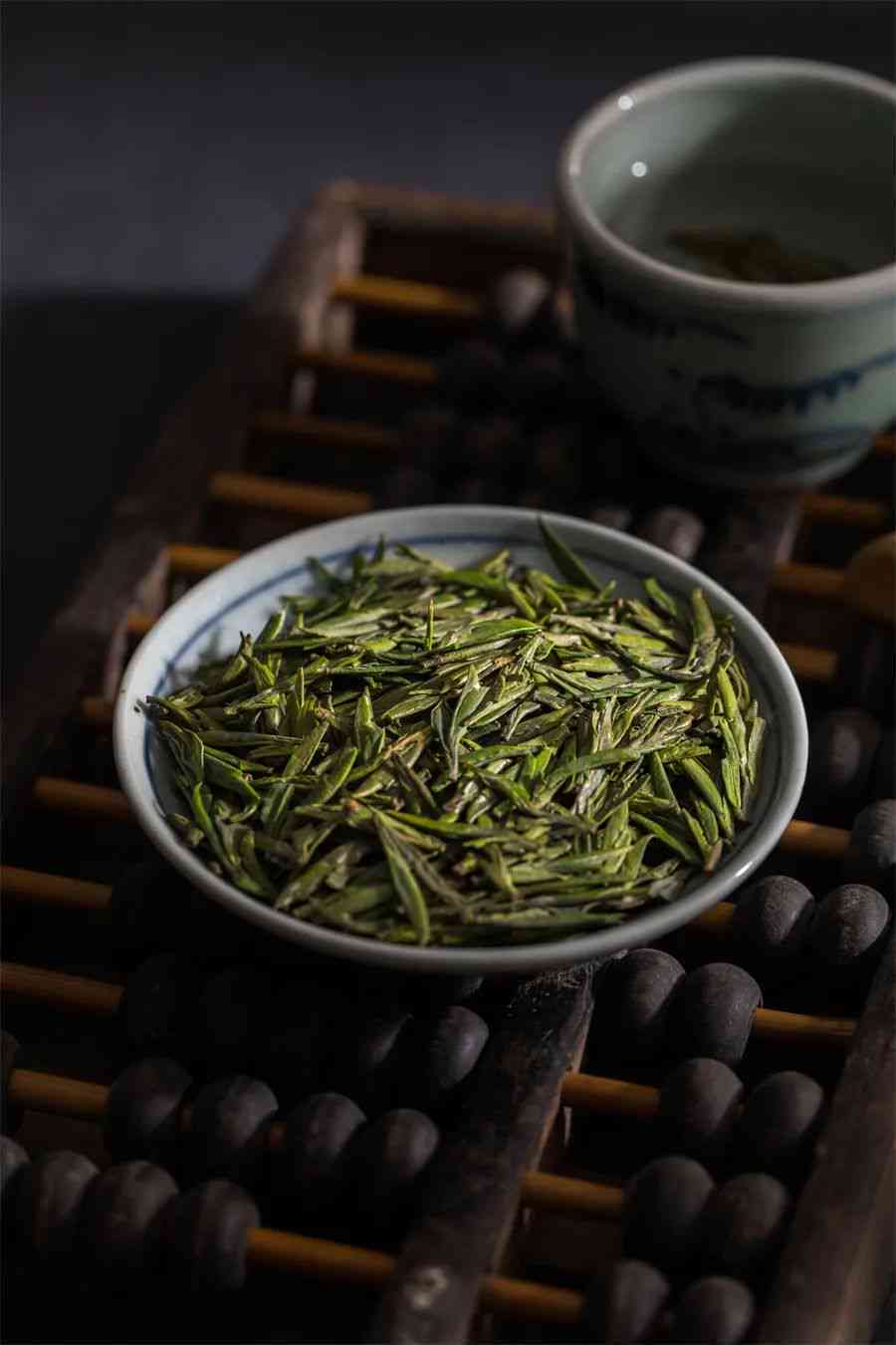 普洱茶陈茶新茶还是老茶