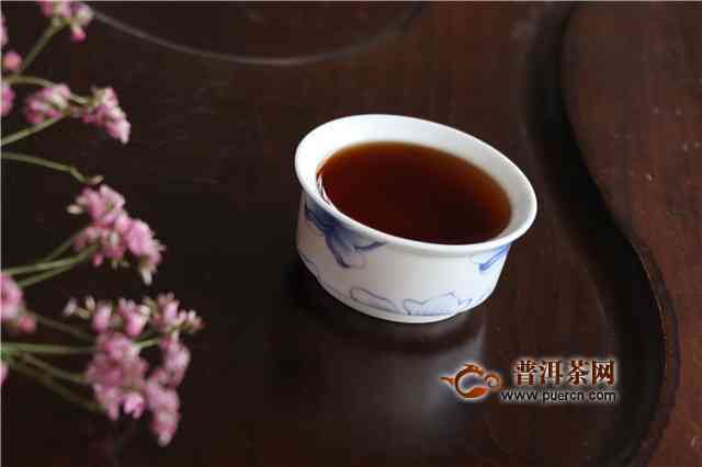 荔枝皮泡茶：一种新型的健饮品，搭配普洱茶效果更佳