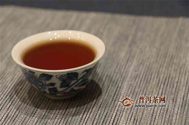 怎么泡普洱茶熟茶茶饼：掌握这5步，喝出好味道！