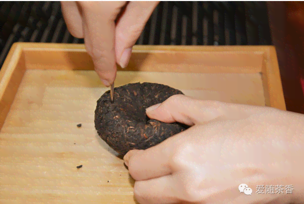 普洱茶紧压茶怎么泡？需要弄碎吗：普洱茶冲泡方法，紧压茶是否需破碎。