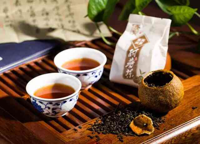 年份与口感：新会陈皮普洱茶的选择之道