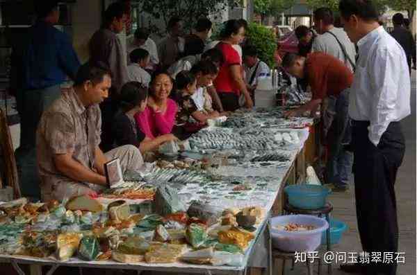 大理旅行团购物翡翠更便宜的多少钱，地址，退货是真的吗？